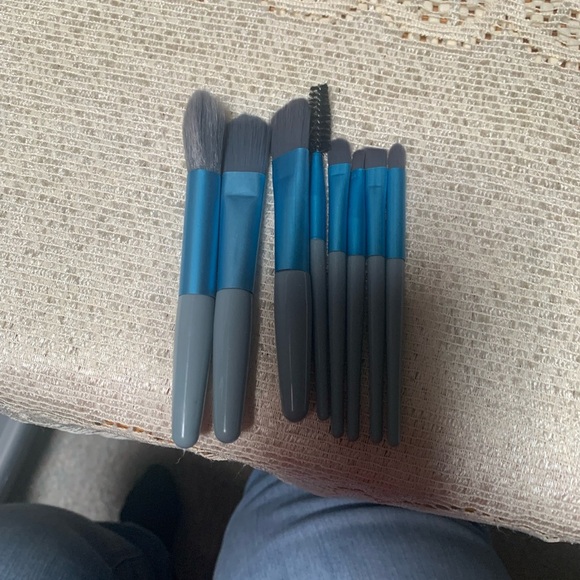 Other - 8 piece Makeup Brush set in Blue